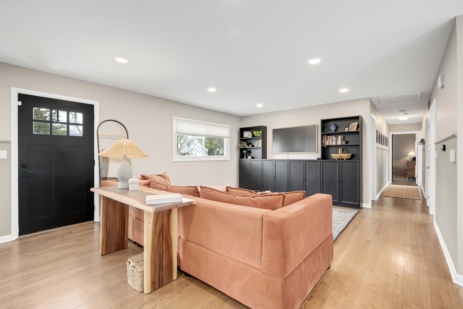 6213 Leonard Avenue, Downers Grove, IL 60516