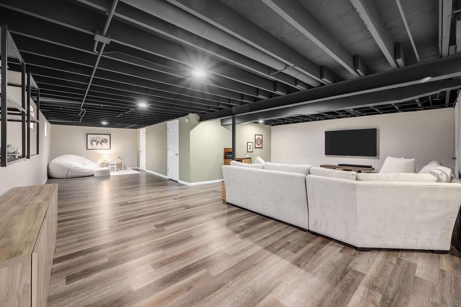 6213 Leonard Avenue, Downers Grove, IL 60516