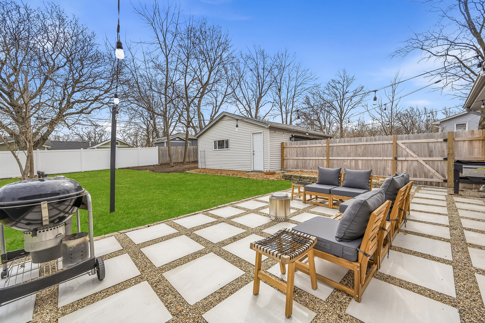 6213 Leonard Avenue, Downers Grove, IL 60516