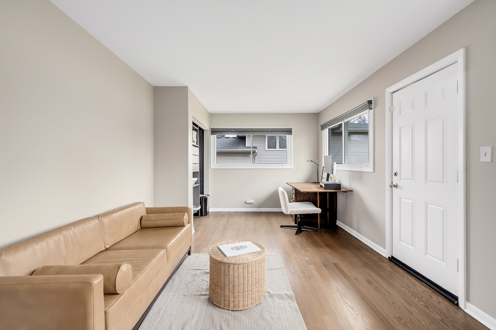 6213 Leonard Avenue, Downers Grove, IL 60516