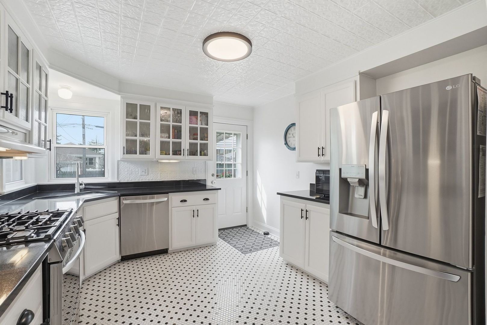 7555 W Isham Avenue, Chicago, IL 60631