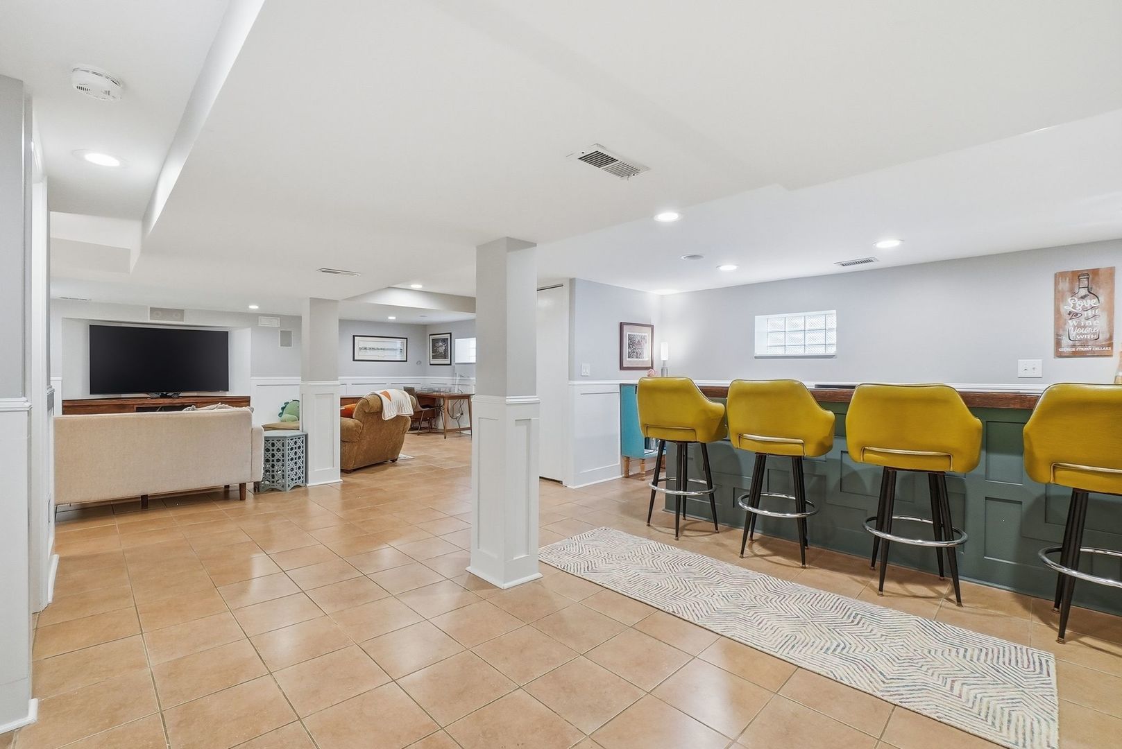 7555 W Isham Avenue, Chicago, IL 60631