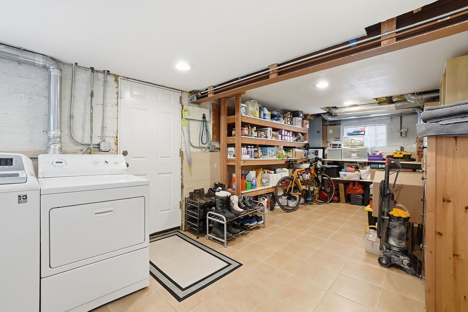 7555 W Isham Avenue, Chicago, IL 60631