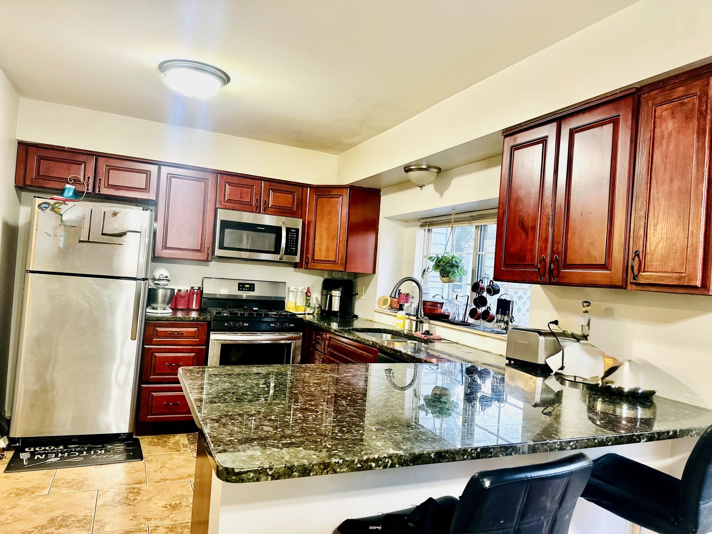 225 Port Royal Circle #225, Aurora, IL 60504