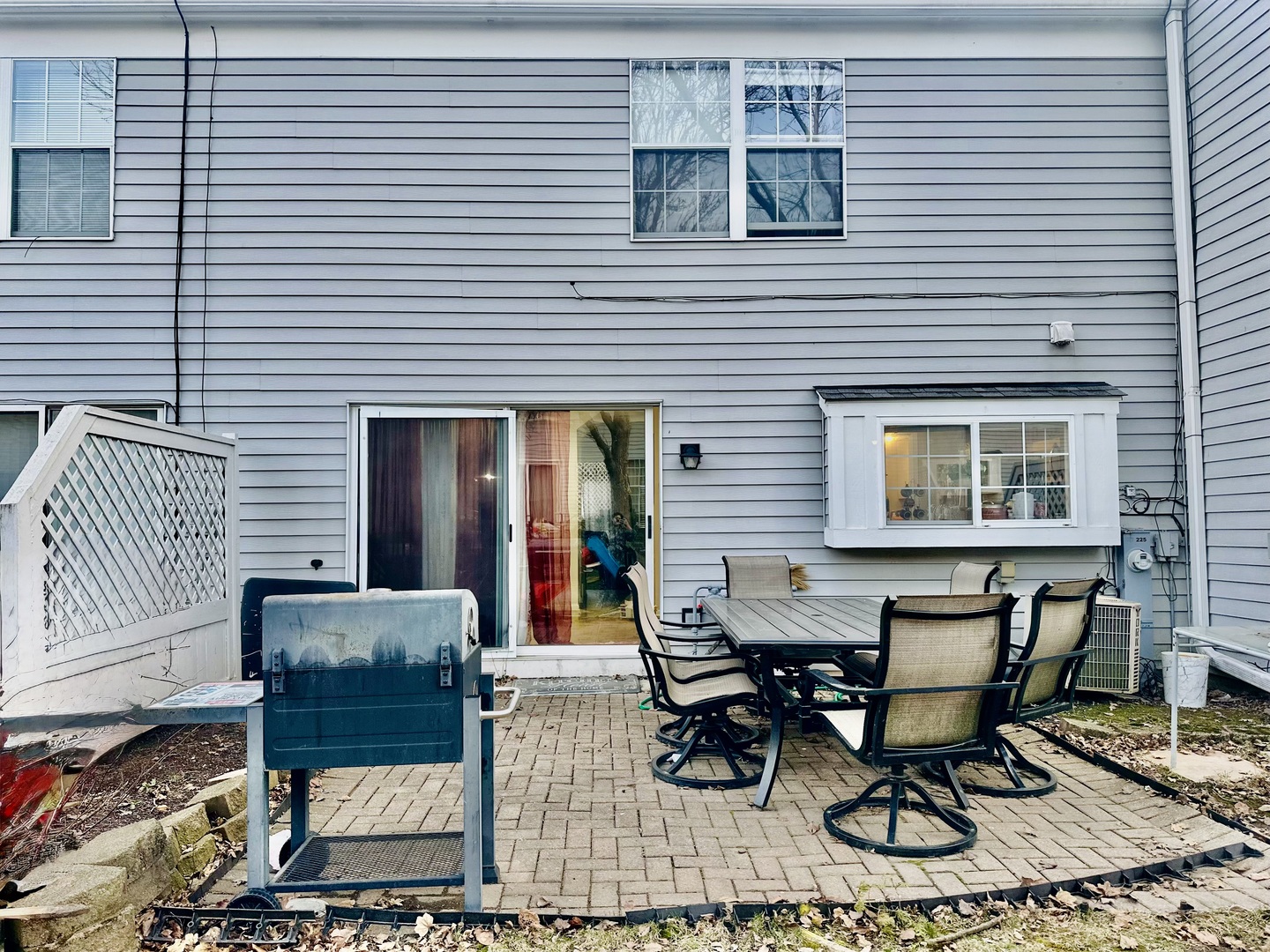 225 Port Royal Circle #225, Aurora, IL 60504