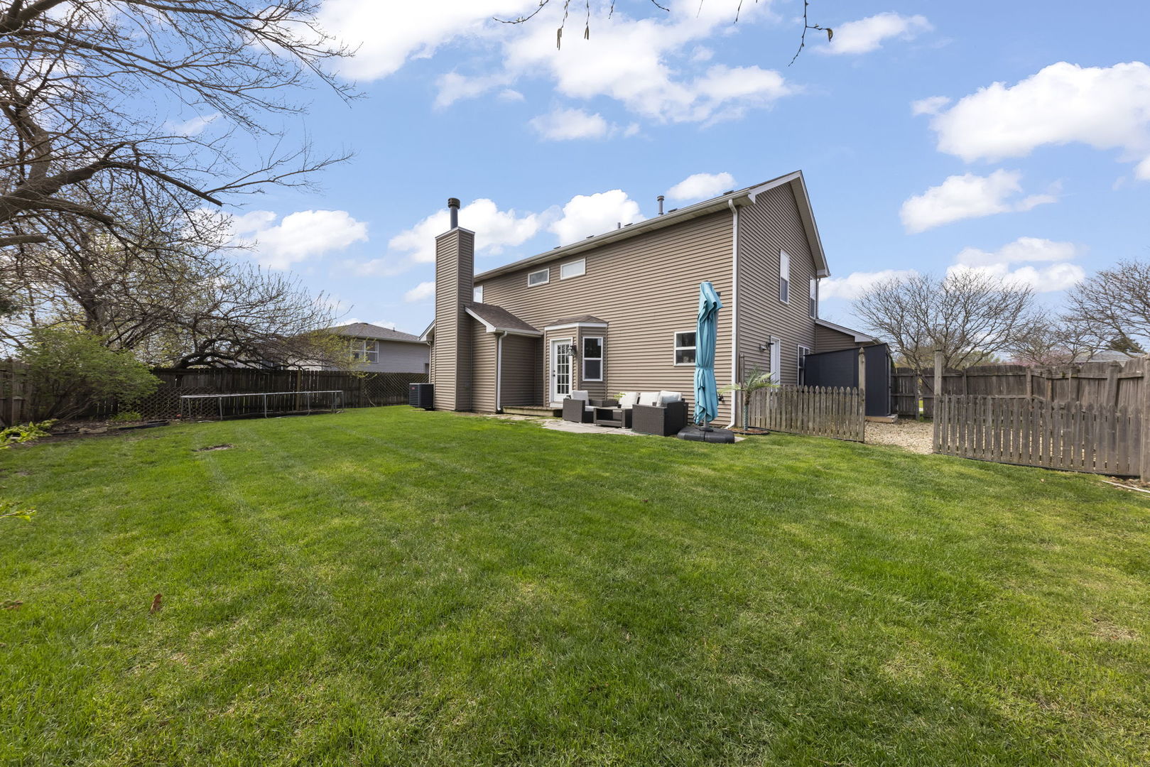 138 Chestnut Lane, Bolingbrook, IL 60490