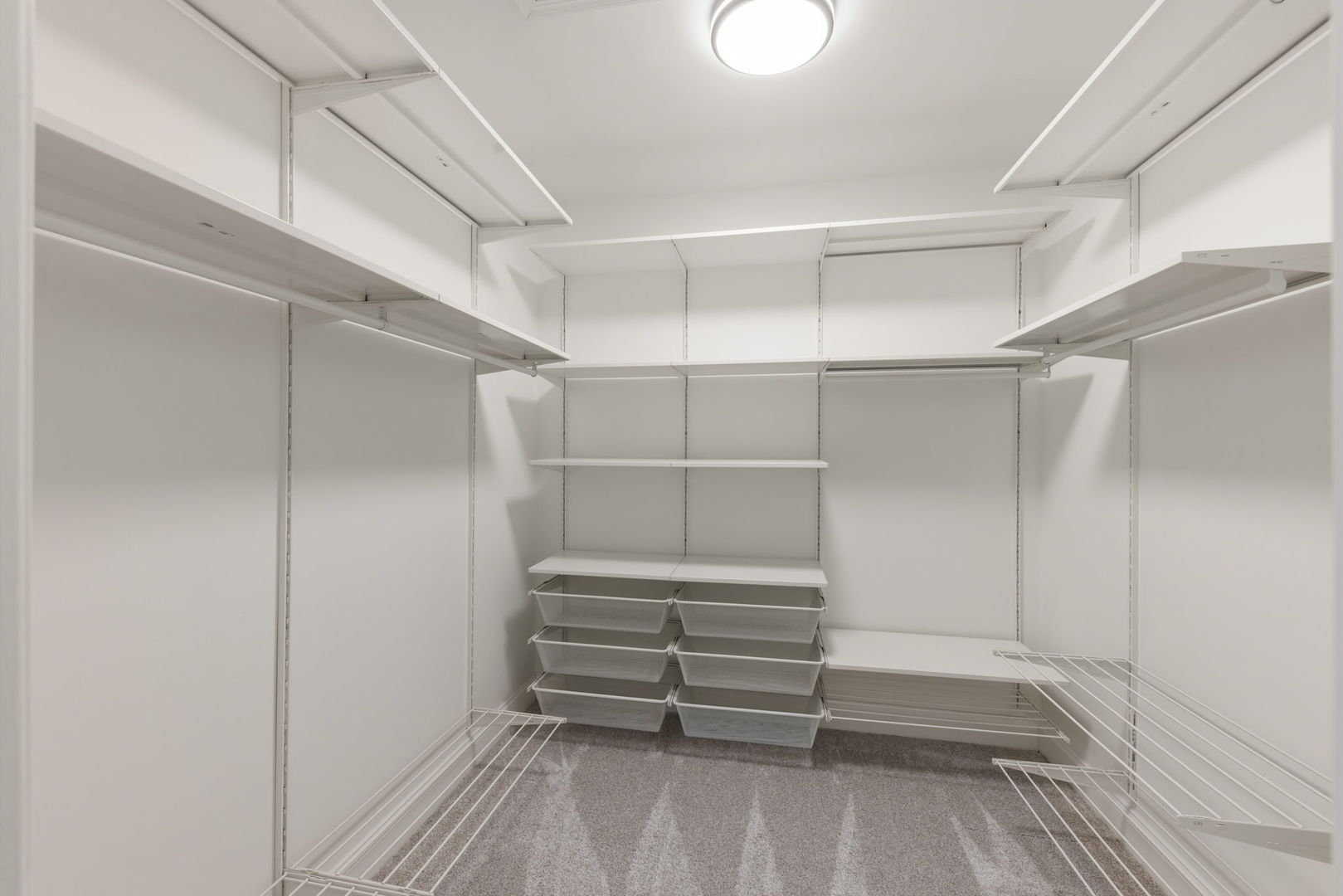 138 Chestnut Lane, Bolingbrook, IL 60490