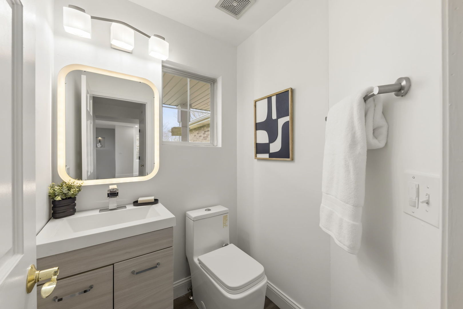 138 Chestnut Lane, Bolingbrook, IL 60490