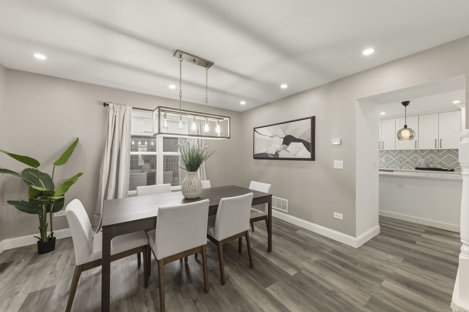 138 Chestnut Lane, Bolingbrook, IL 60490