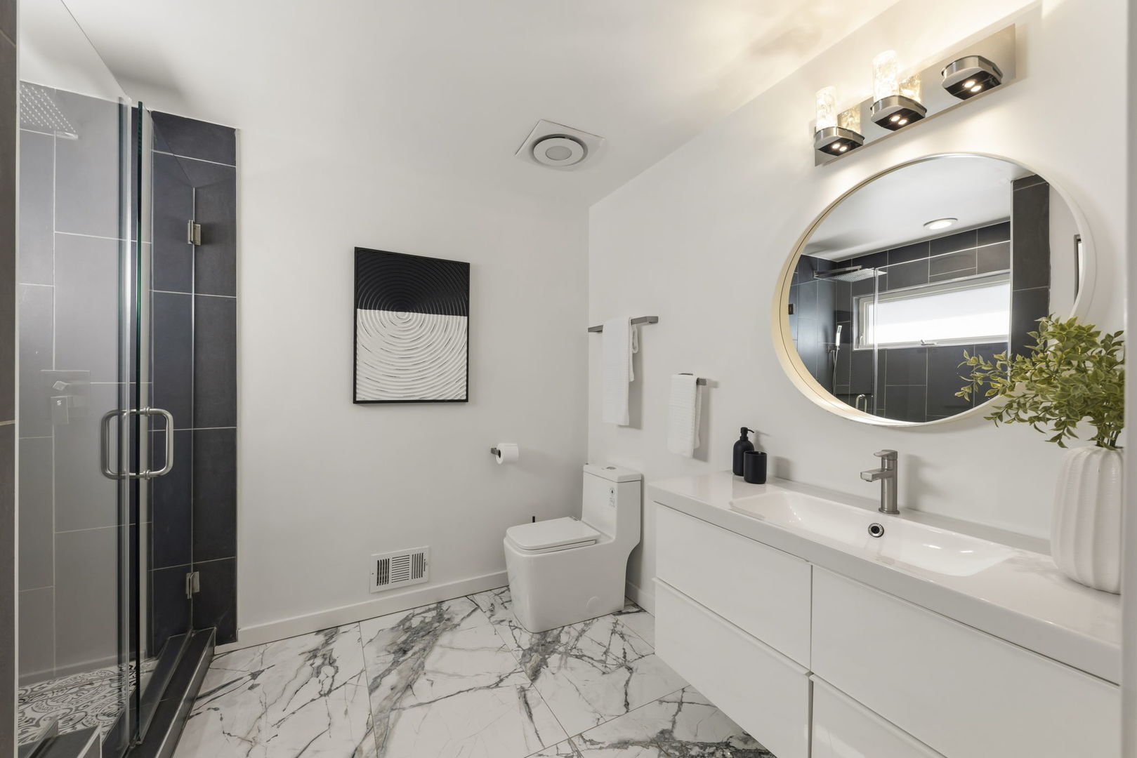 138 Chestnut Lane, Bolingbrook, IL 60490