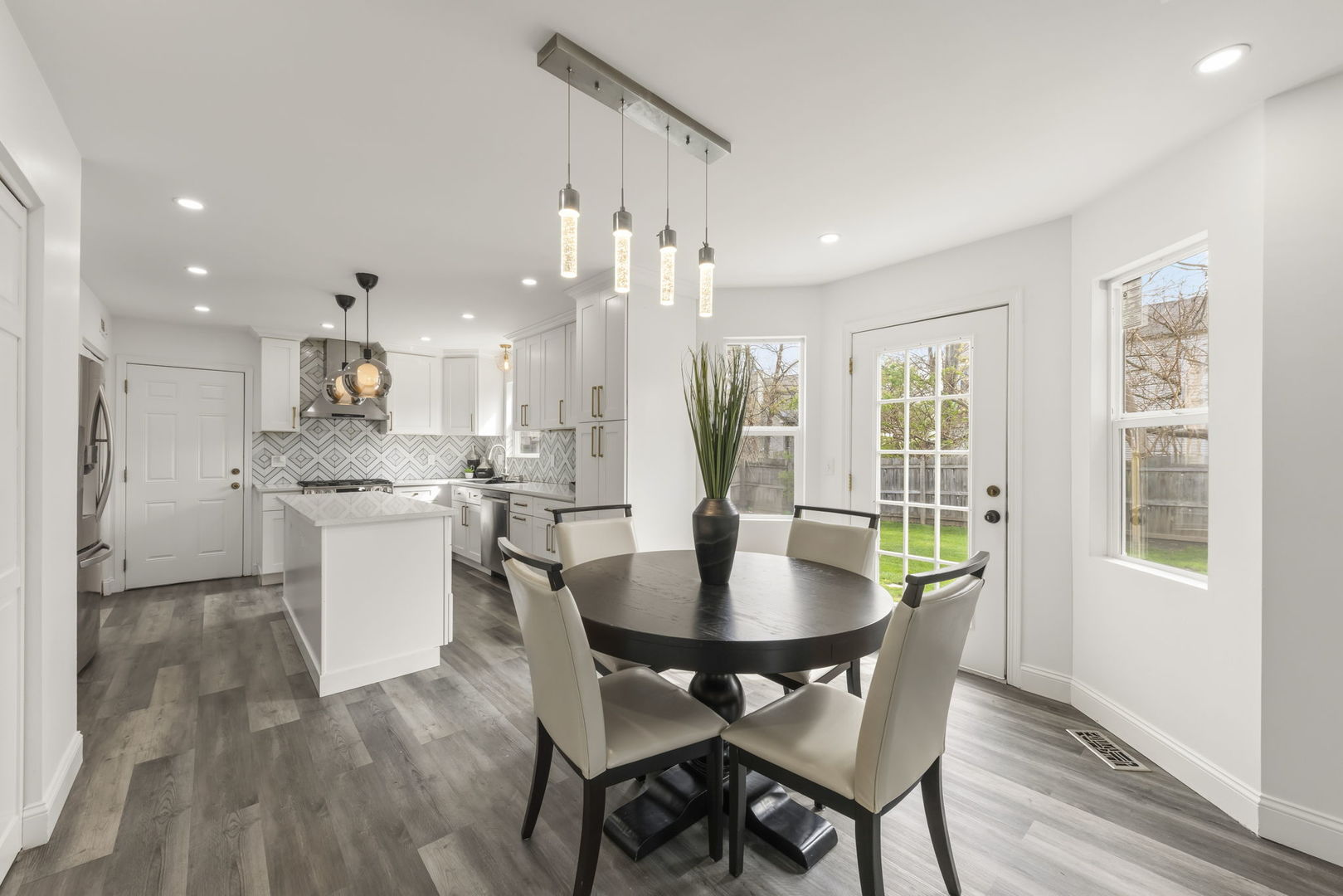 138 Chestnut Lane, Bolingbrook, IL 60490