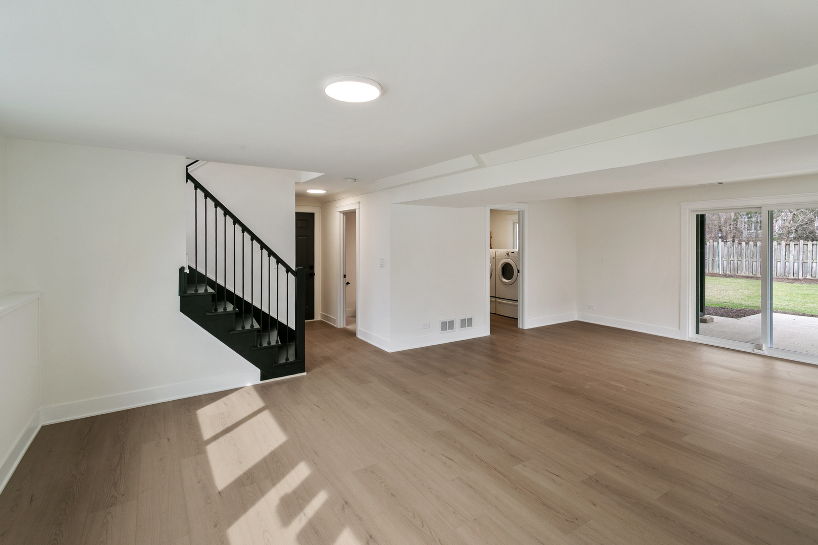 212 S River Road, Naperville, IL 60540