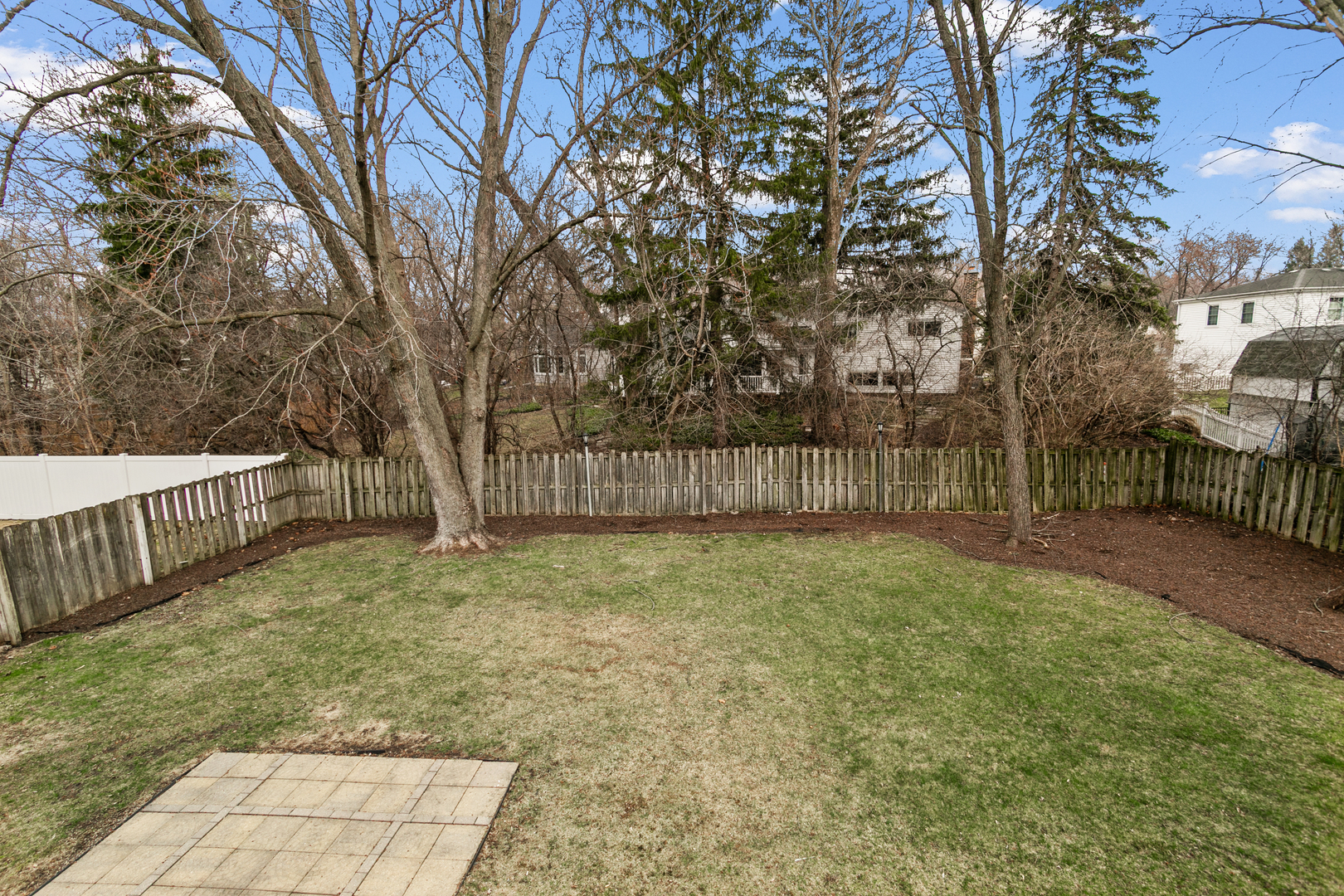 212 S River Road, Naperville, IL 60540