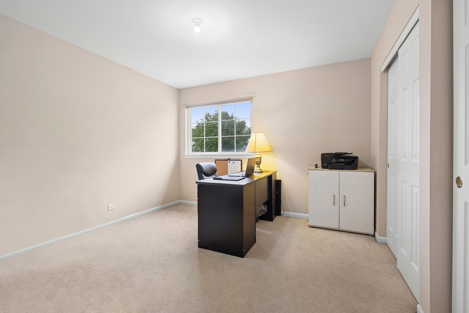 1300 Kettering Road, Mundelein, IL 60060