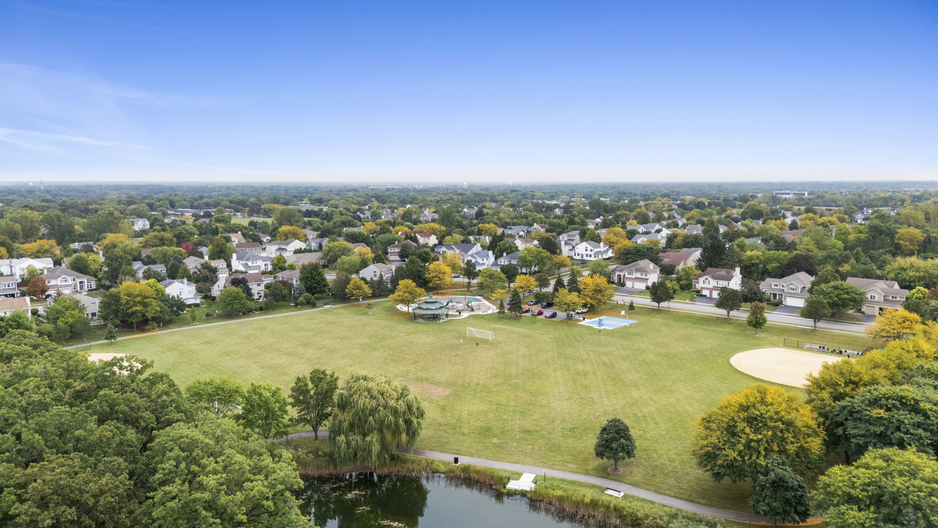 1300 Kettering Road, Mundelein, IL 60060