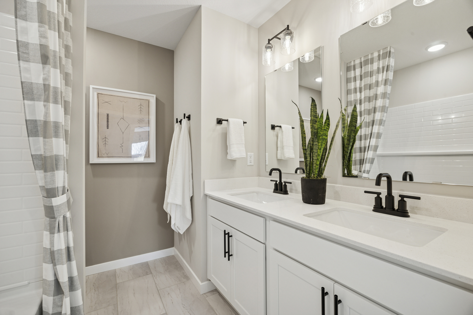 2185 Ryegrass Lane #70004, Bolingbrook, IL 60490