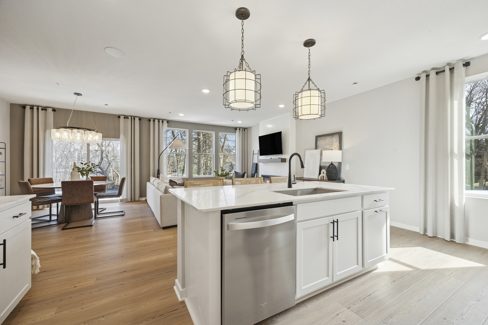 2185 Ryegrass Lane #70004, Bolingbrook, IL 60490