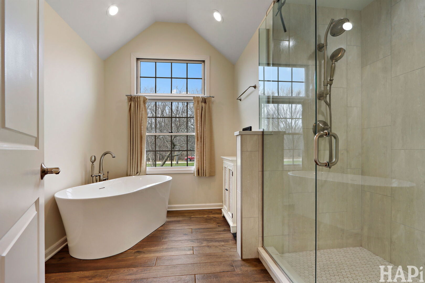 202 Country Club Drive, McHenry, IL 60050