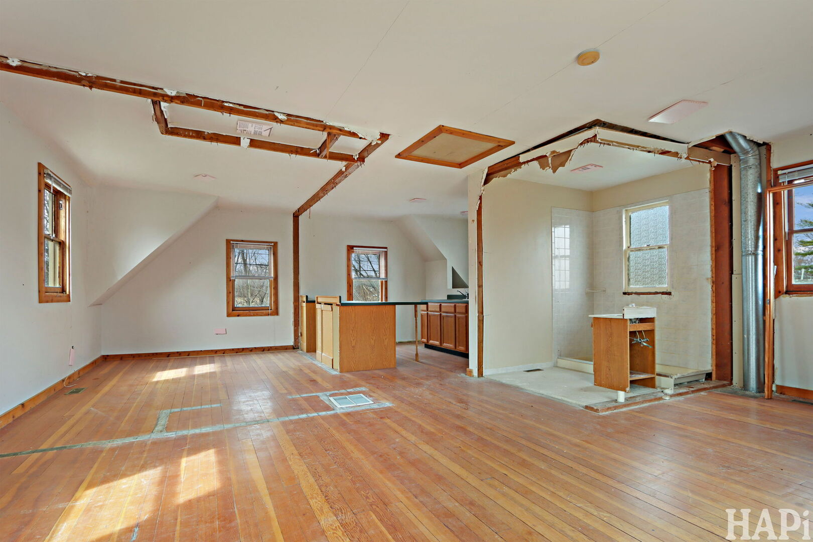 202 Country Club Drive, McHenry, IL 60050