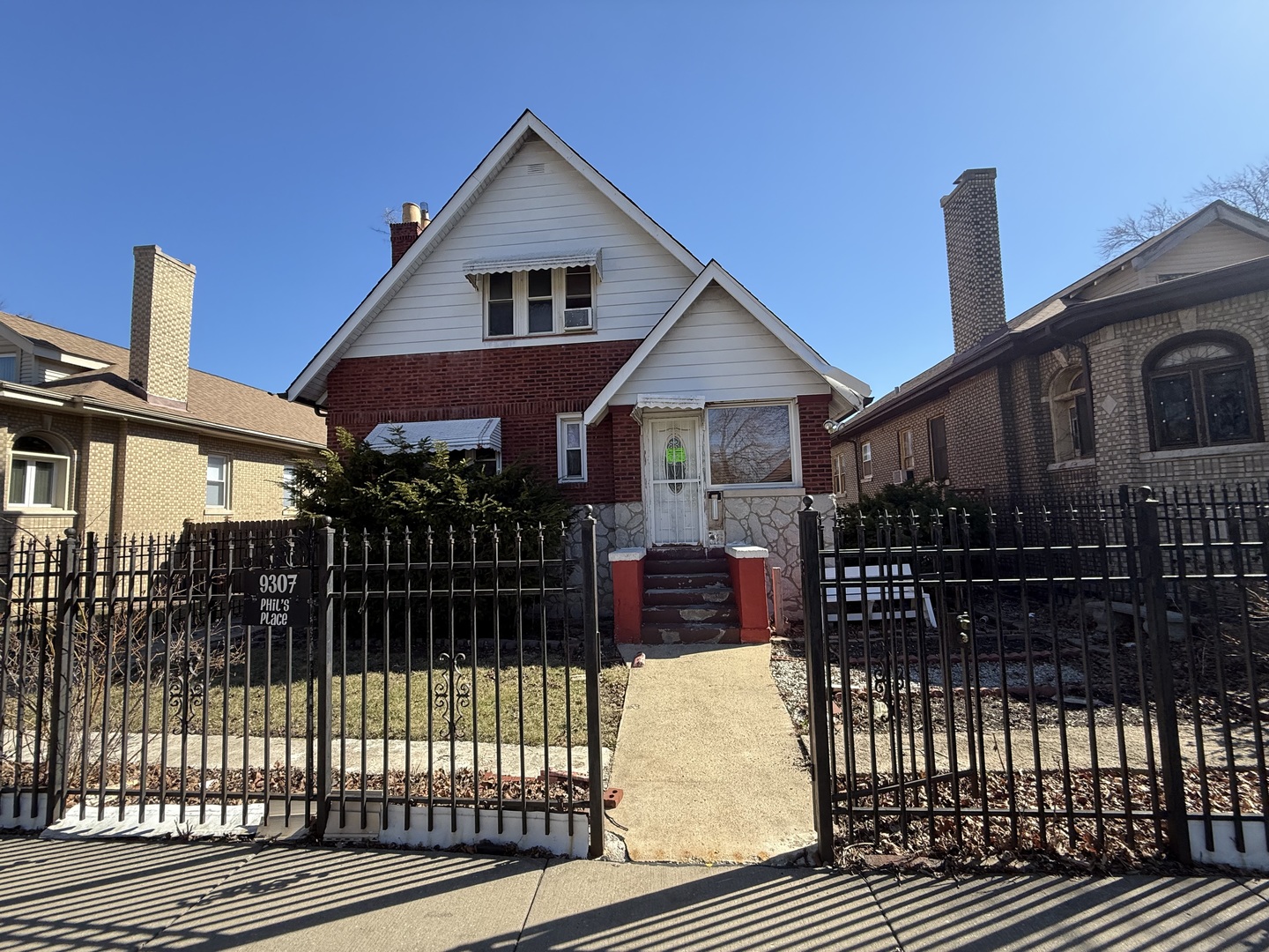 9307 S Loomis Street, Chicago, IL 60620