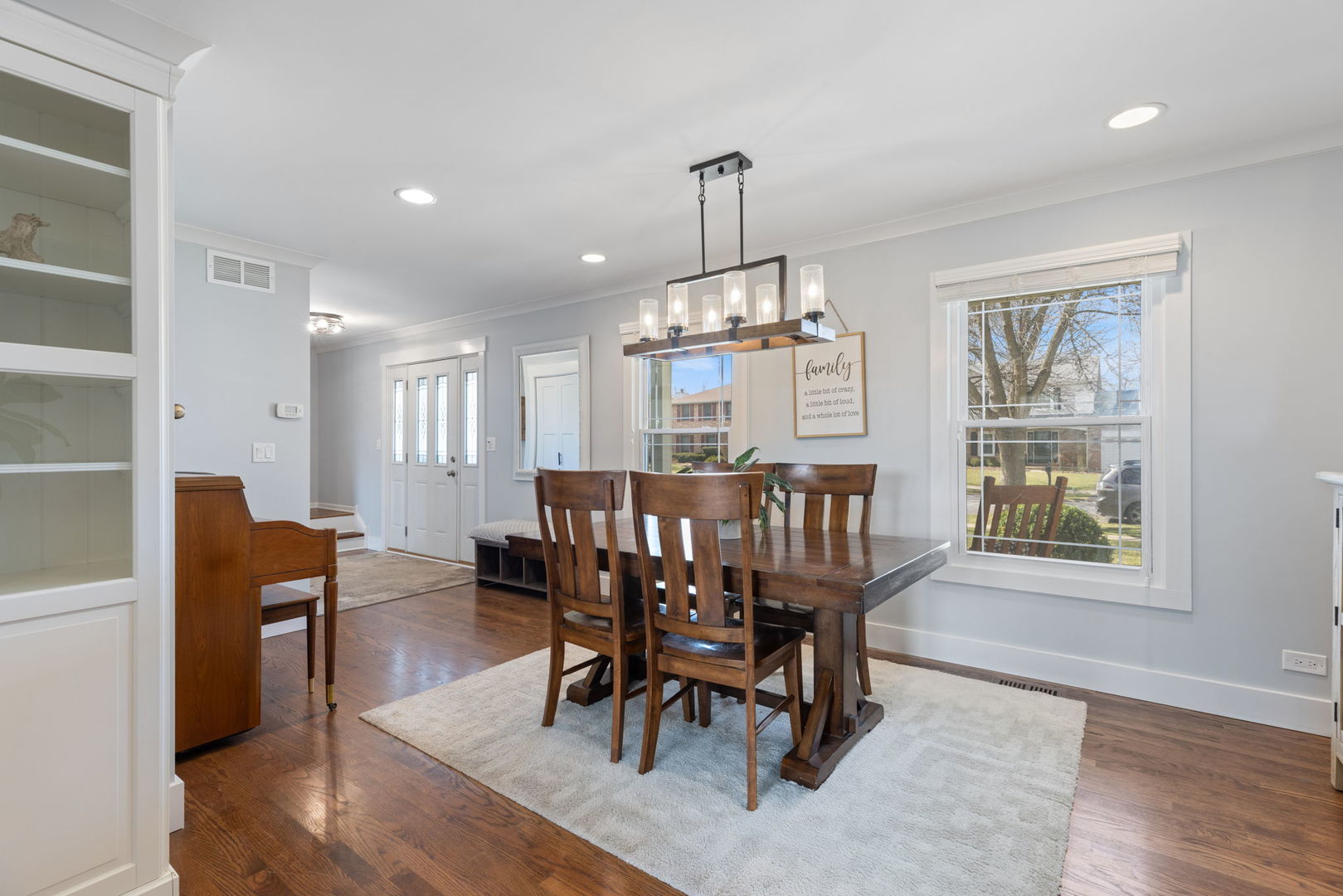 2436 Newport Drive, Naperville, IL 60565