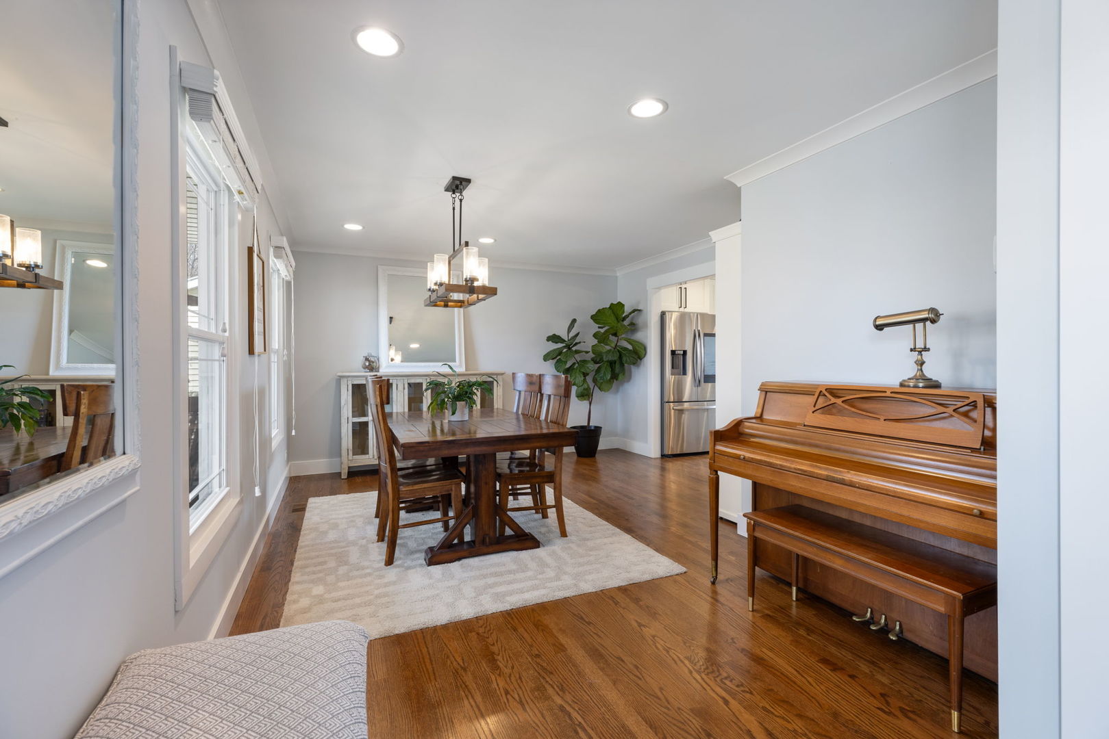 2436 Newport Drive, Naperville, IL 60565