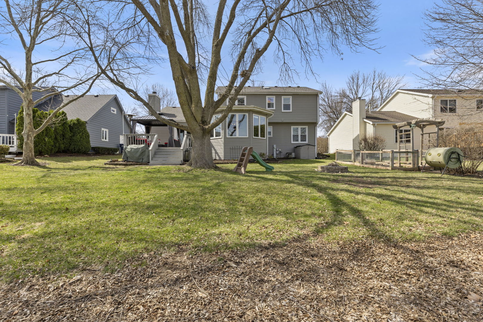 2436 Newport Drive, Naperville, IL 60565