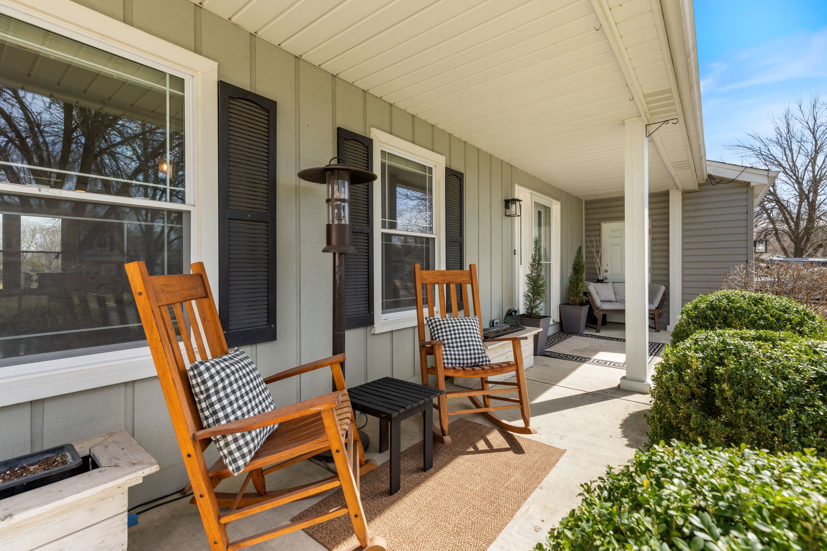 2436 Newport Drive, Naperville, IL 60565