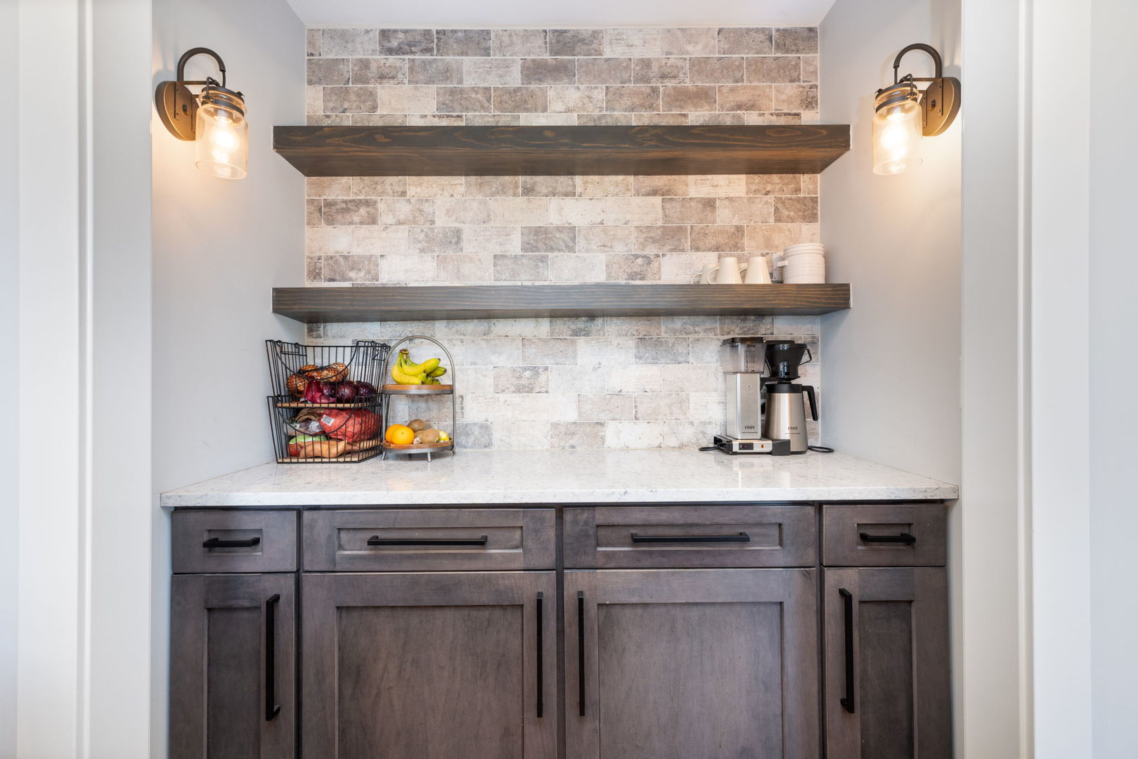 2436 Newport Drive, Naperville, IL 60565