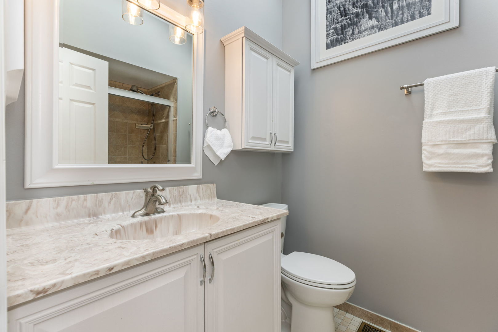 2436 Newport Drive, Naperville, IL 60565