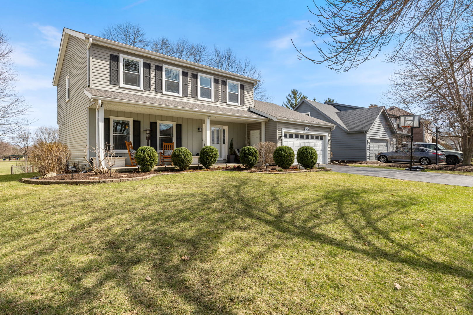 2436 Newport Drive, Naperville, IL 60565