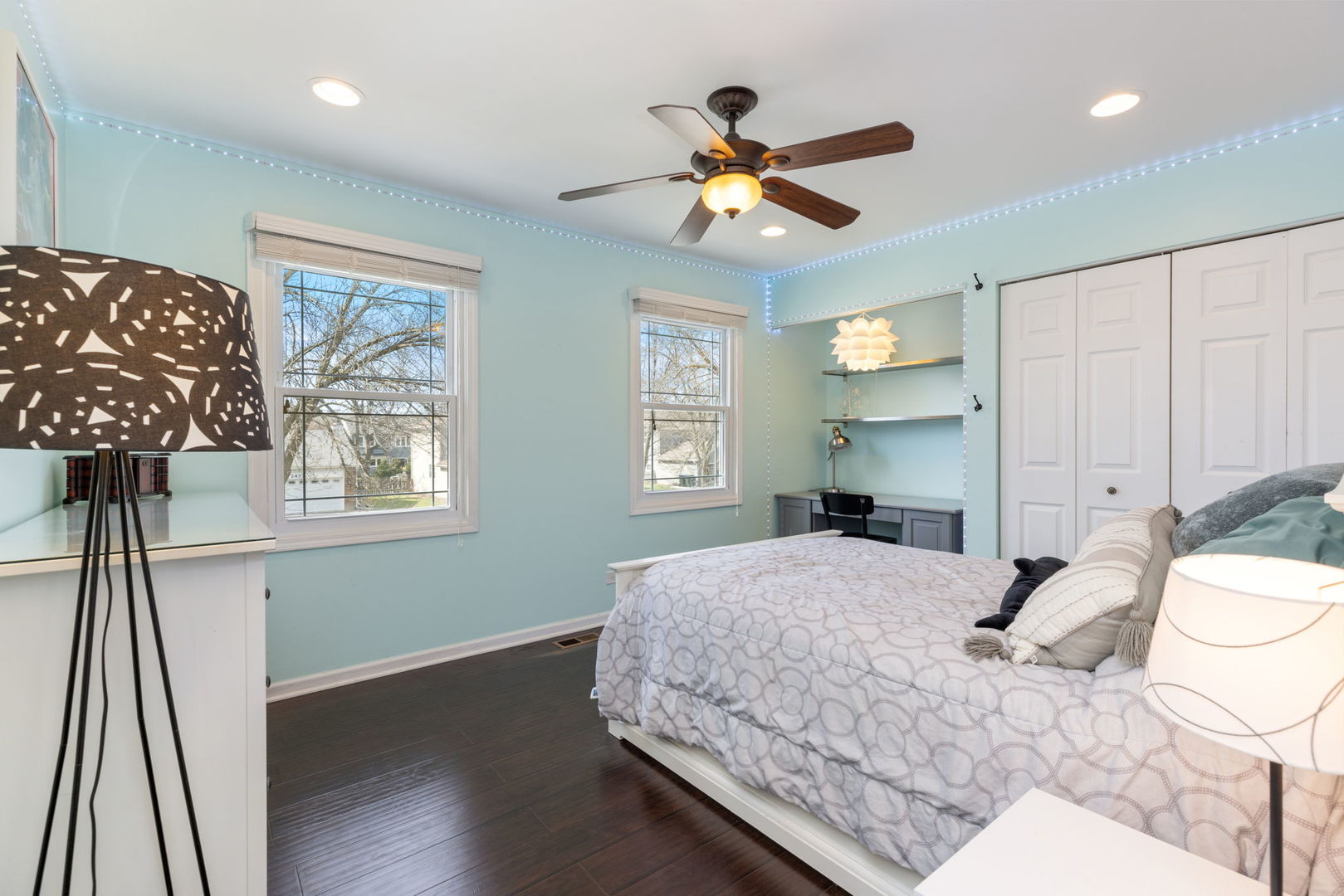 2436 Newport Drive, Naperville, IL 60565