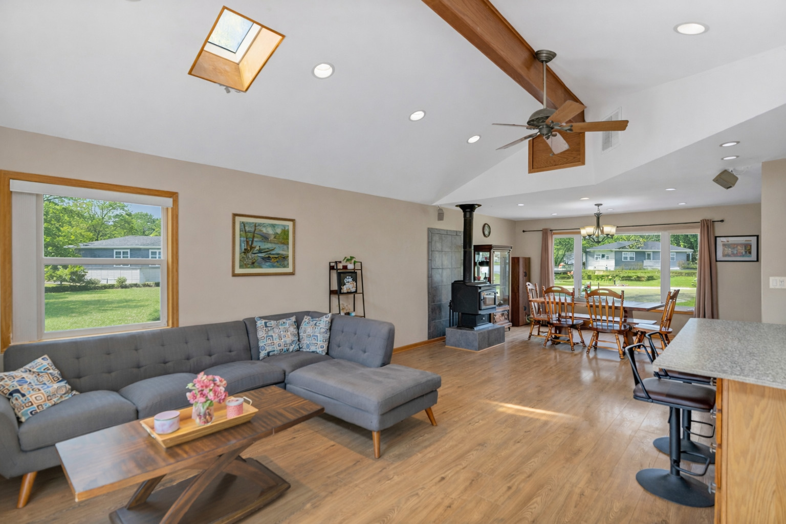 3410 WOODLAND Circle, Island Lake, IL 60042