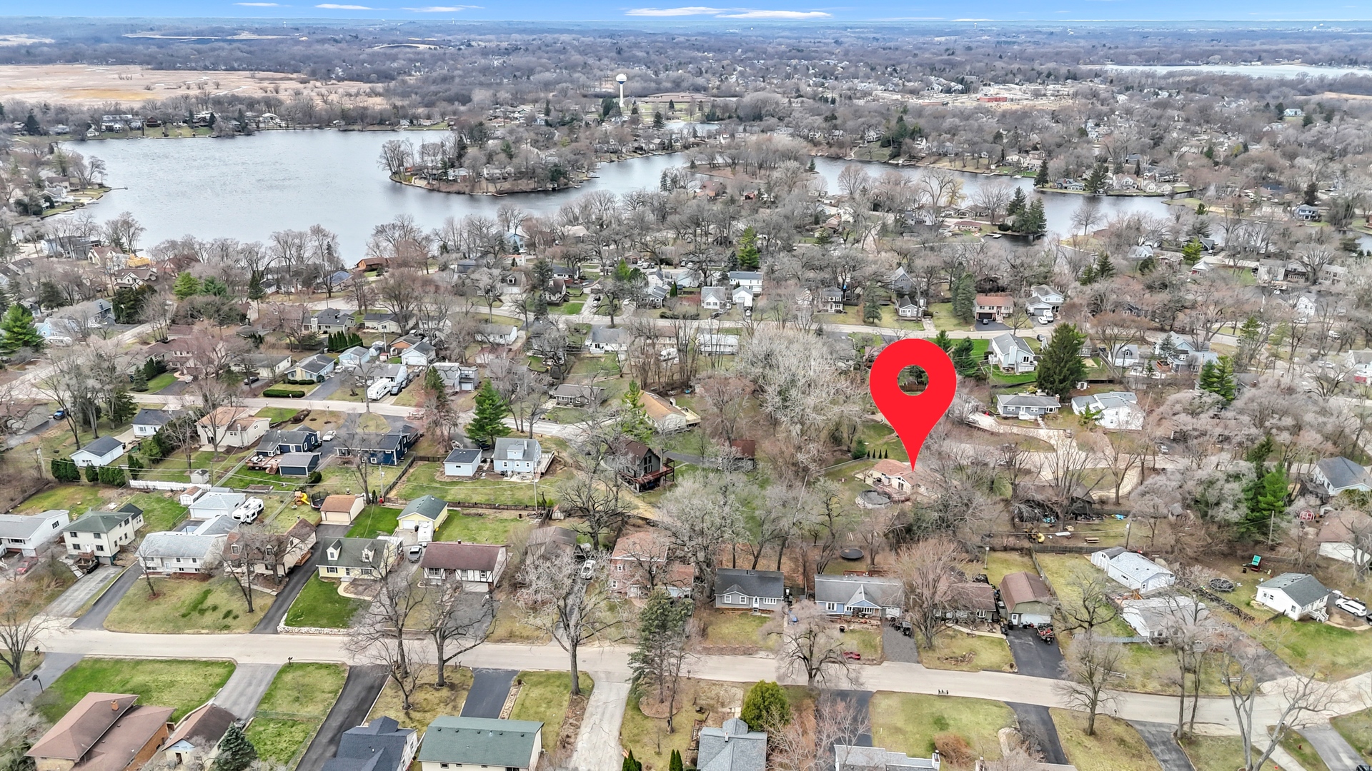 3410 WOODLAND Circle, Island Lake, IL 60042