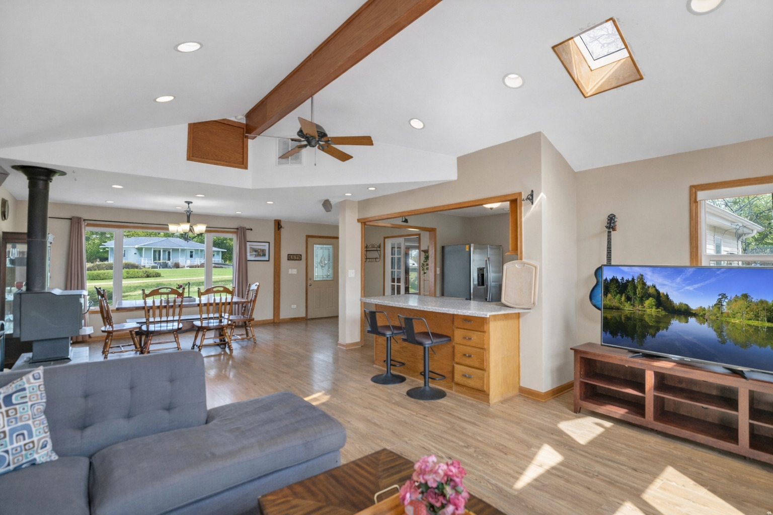 3410 WOODLAND Circle, Island Lake, IL 60042