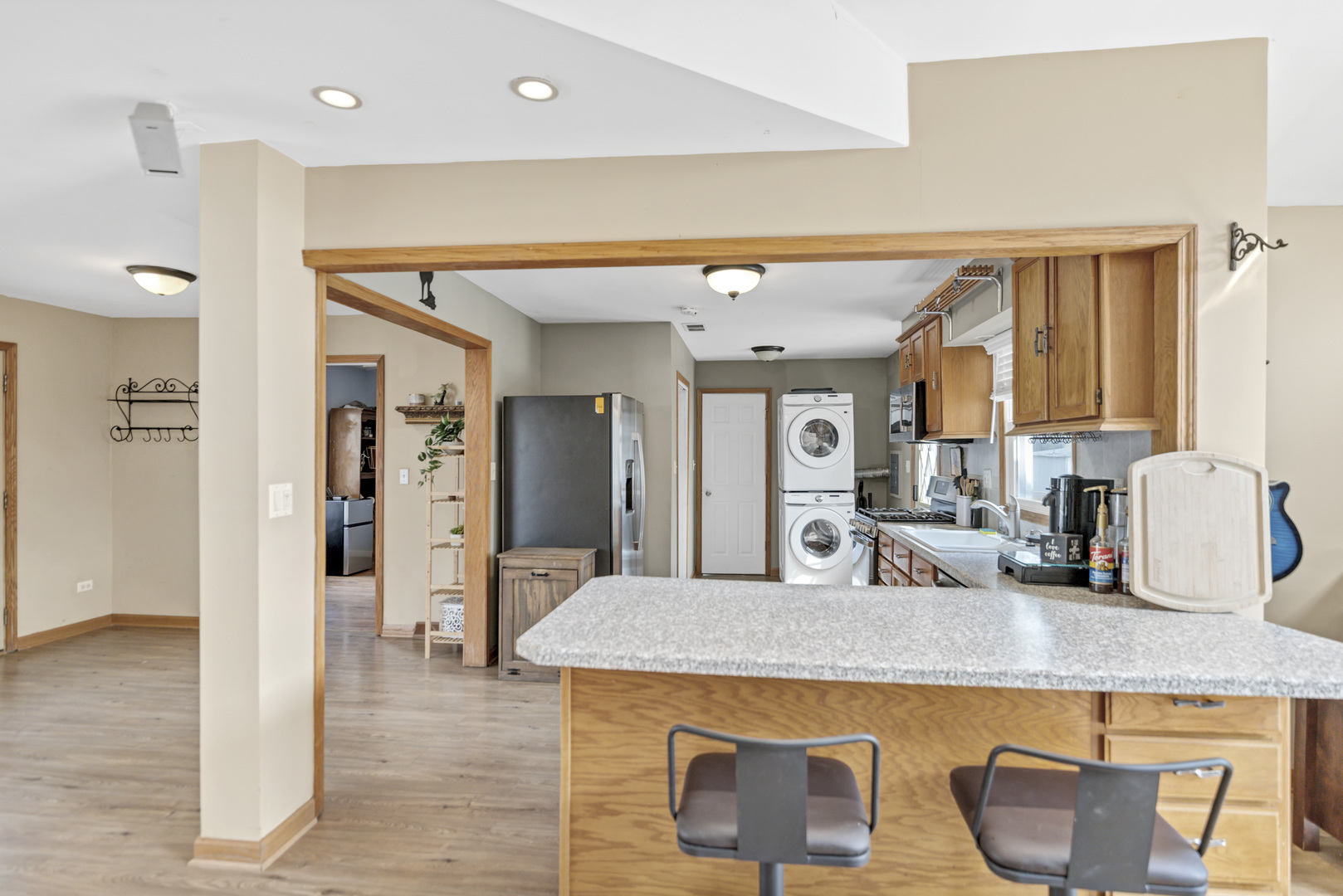 3410 WOODLAND Circle, Island Lake, IL 60042