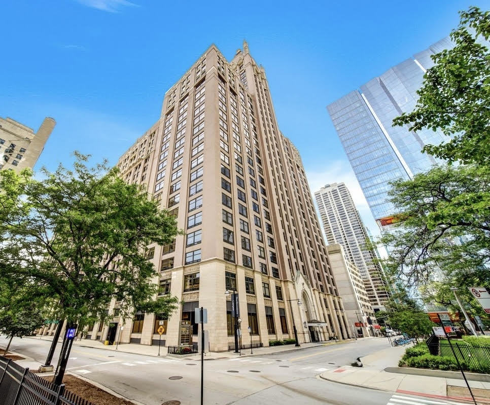 680 N Lake Shore Drive #817, Chicago, IL 60611