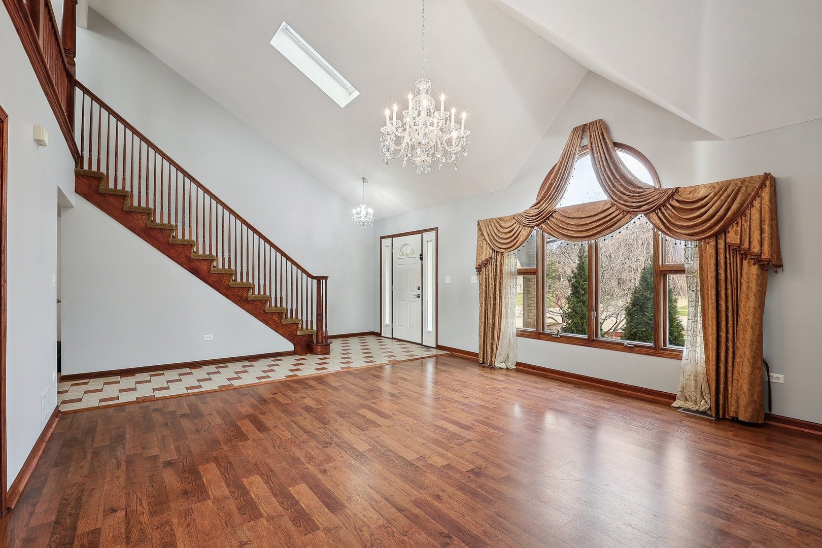 9024 Witham Lane, Woodridge, IL 60517