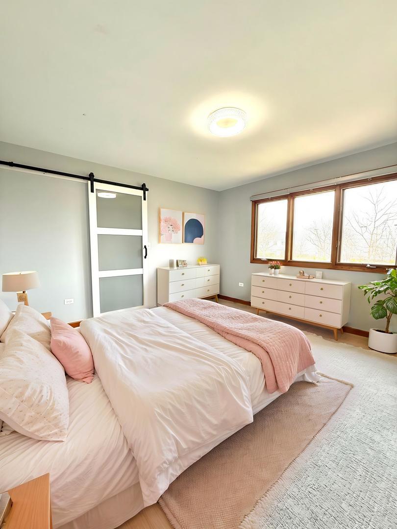 9024 Witham Lane, Woodridge, IL 60517