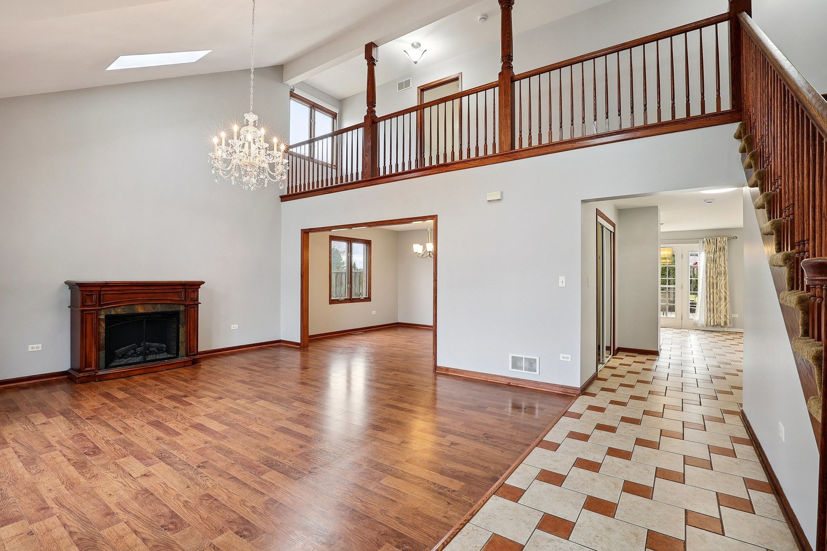 9024 Witham Lane, Woodridge, IL 60517