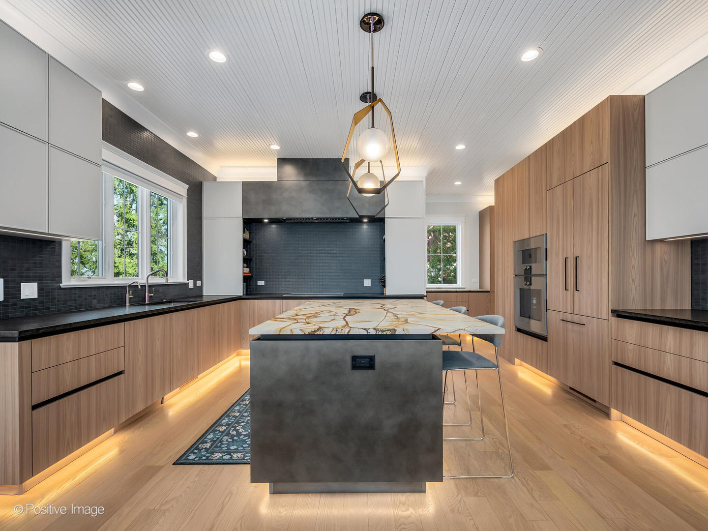 430 N Adams Street, Hinsdale, IL 60521