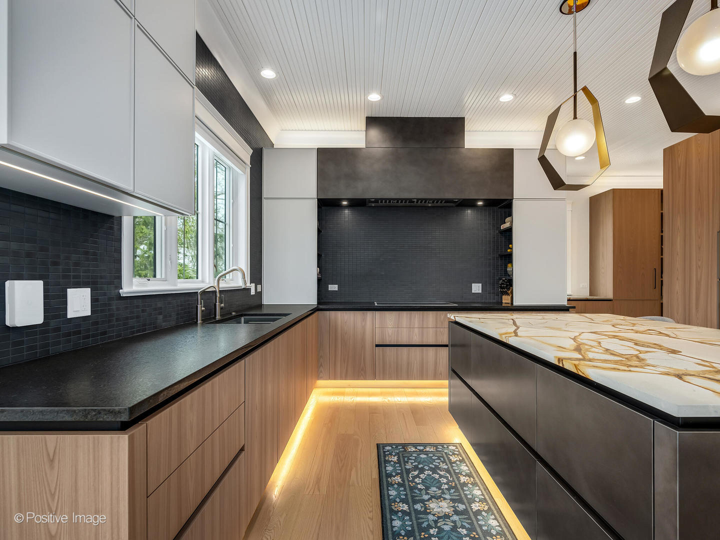 430 N Adams Street, Hinsdale, IL 60521