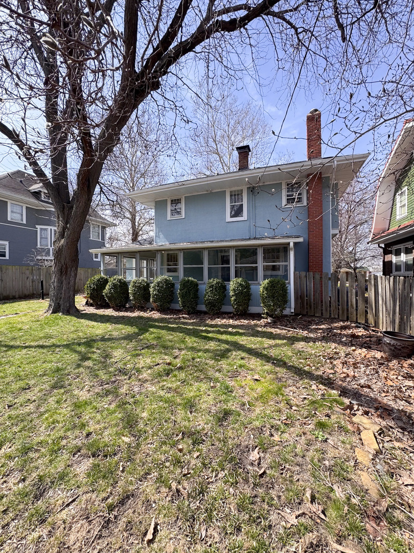 1415 N Clinton Boulevard, Bloomington, IL 61701