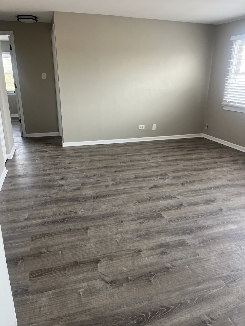 10805 S LLOYD Drive #10, Worth, IL 60482