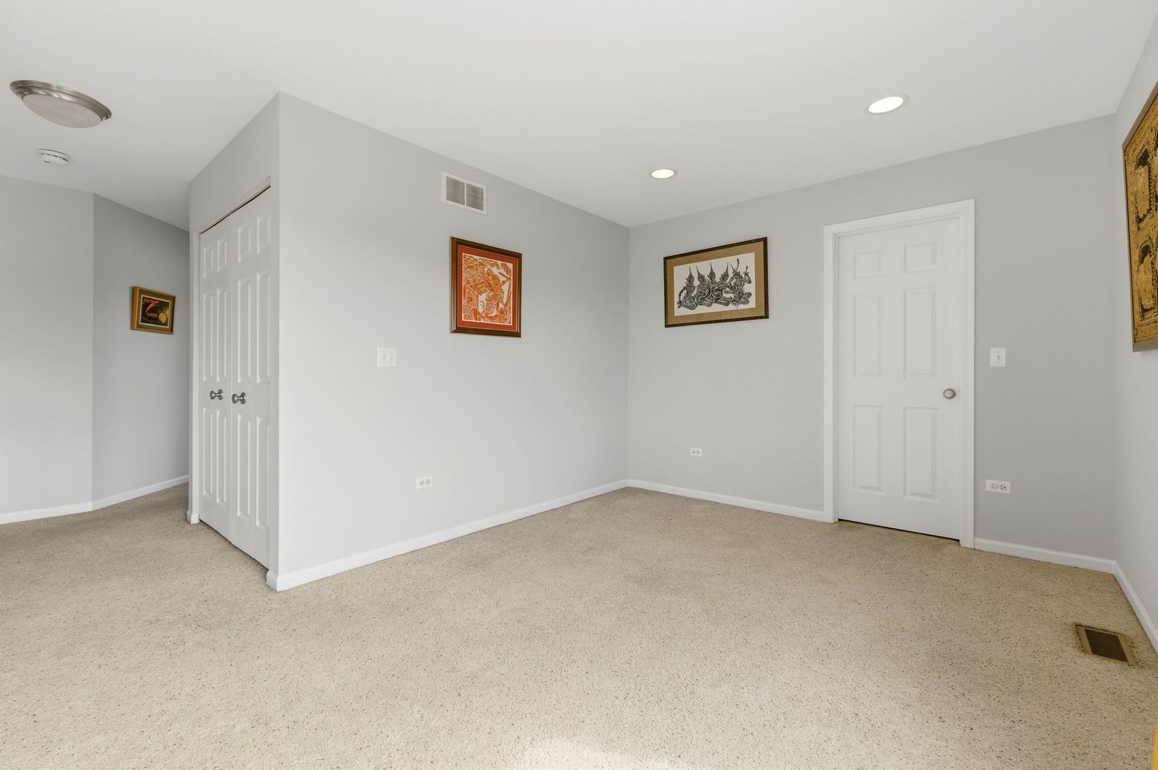 2915 Kelly Drive, Elgin, IL 60124