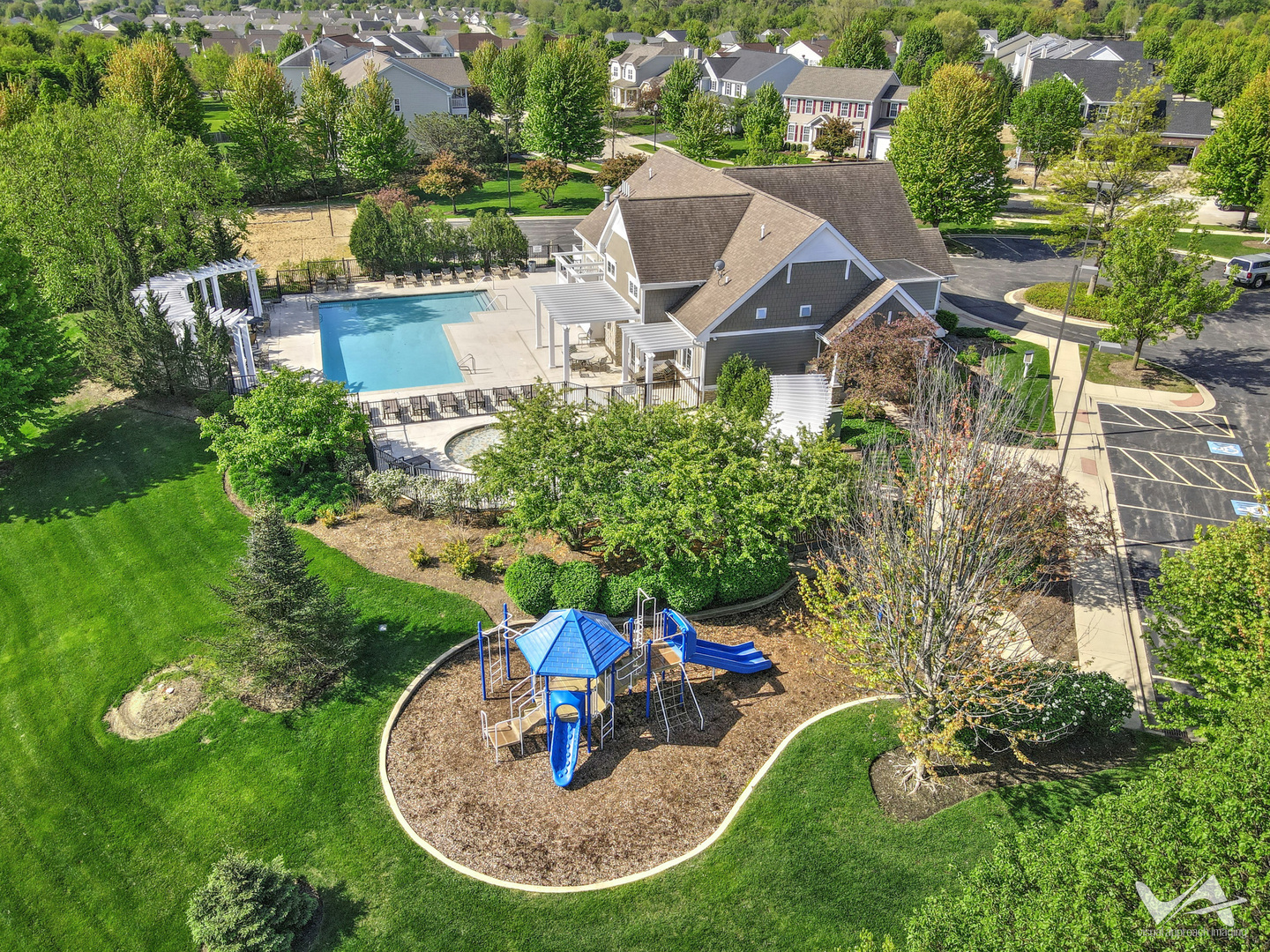 2915 Kelly Drive, Elgin, IL 60124