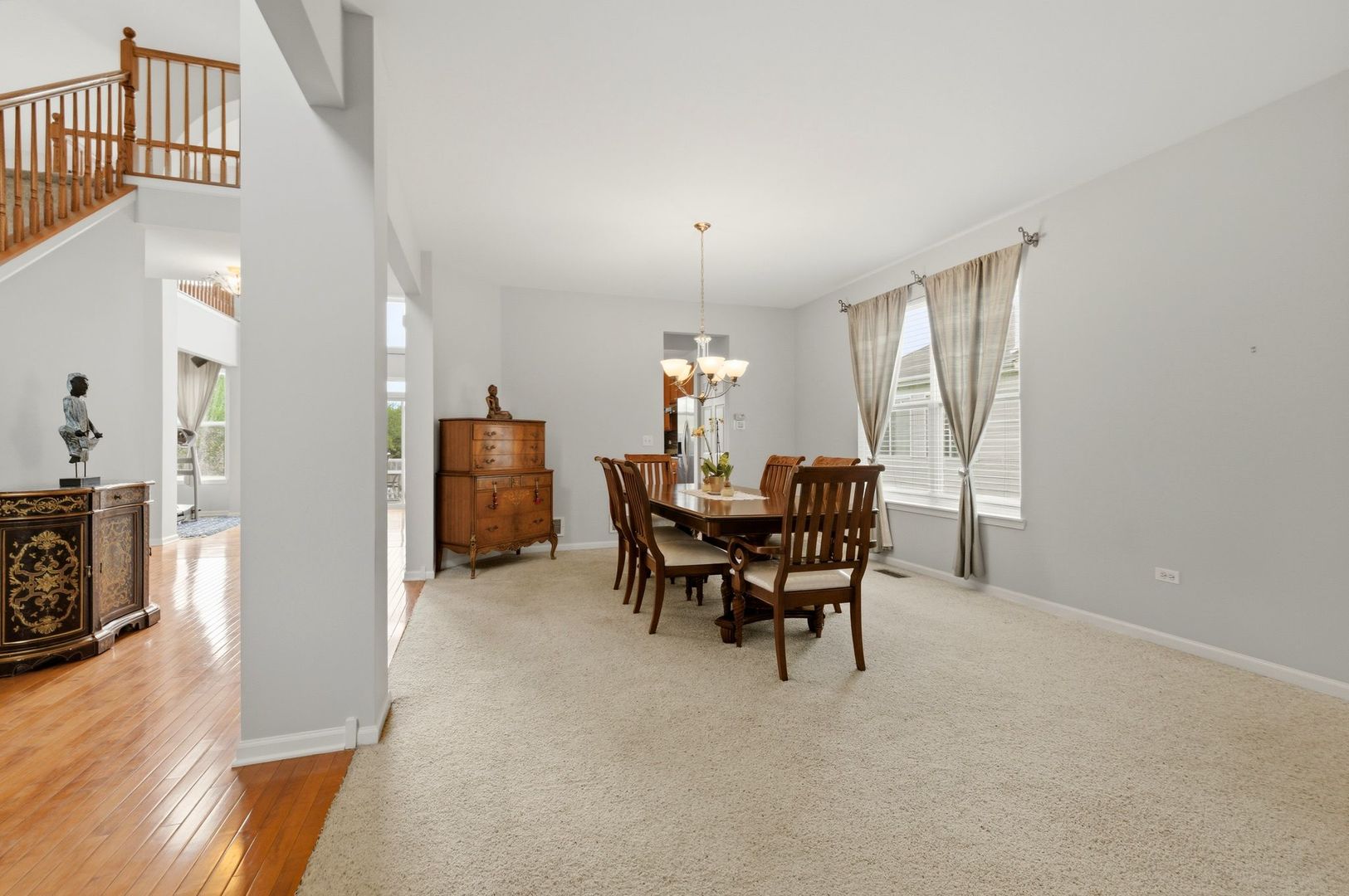 2915 Kelly Drive, Elgin, IL 60124