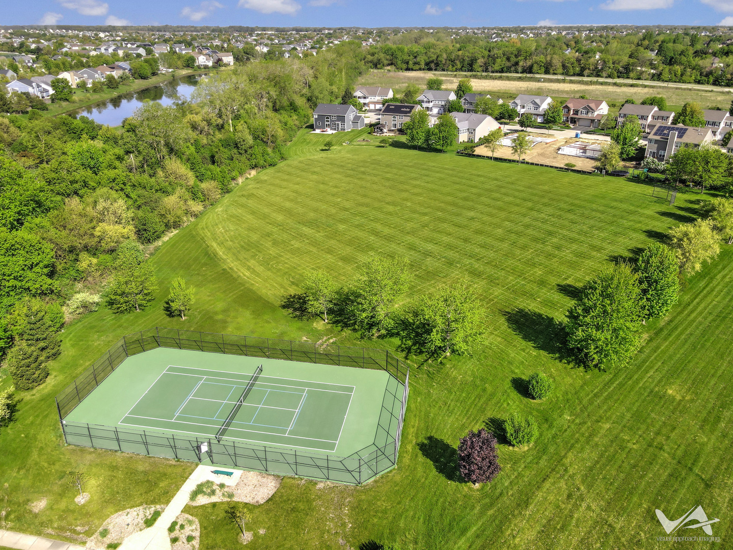 2915 Kelly Drive, Elgin, IL 60124