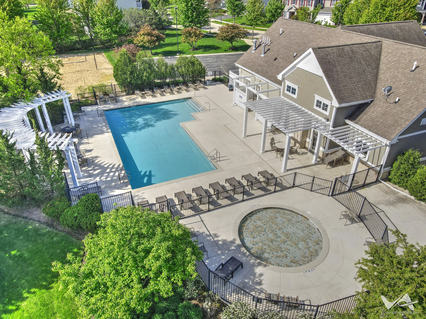 2915 Kelly Drive, Elgin, IL 60124