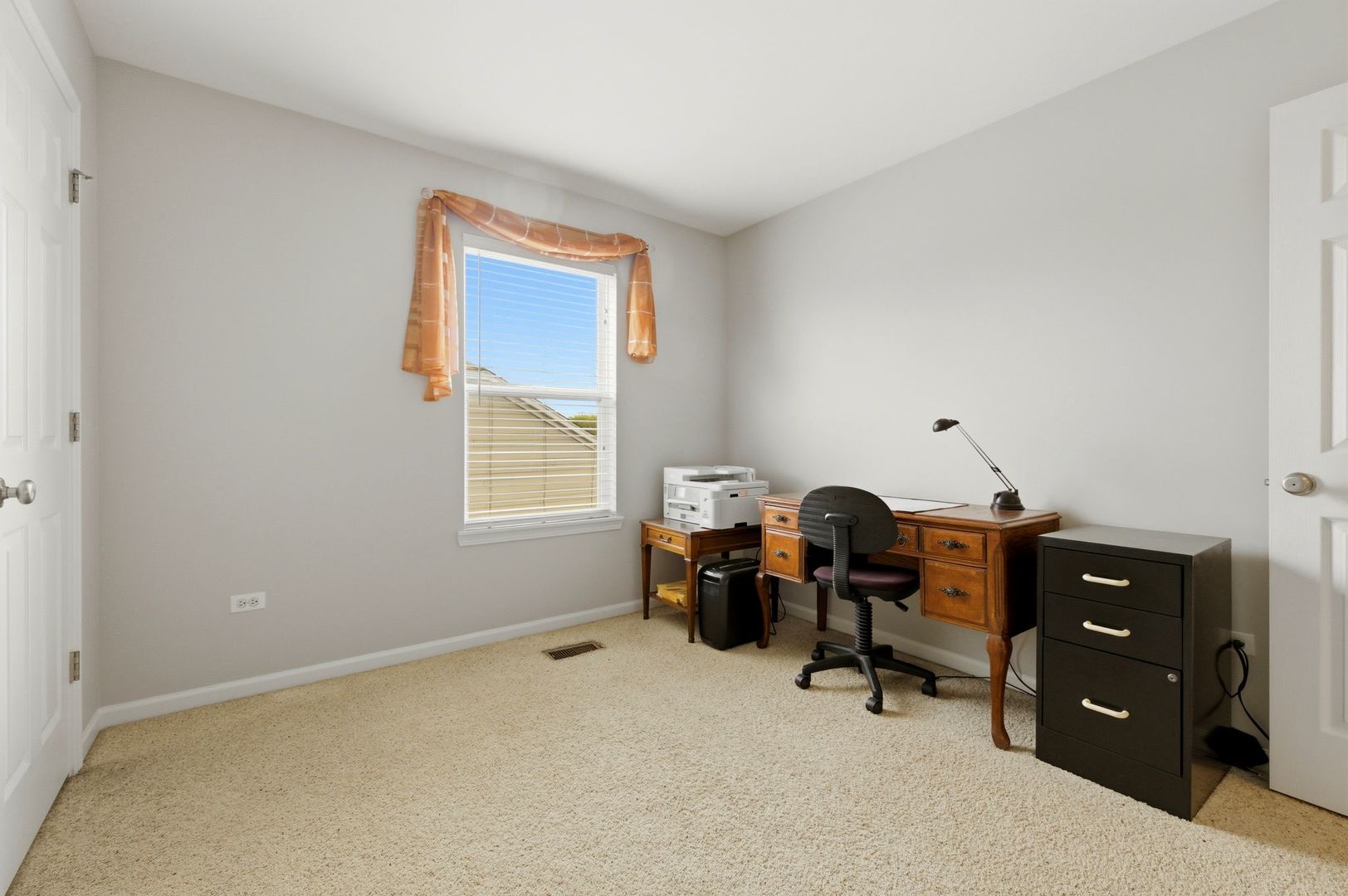 2915 Kelly Drive, Elgin, IL 60124